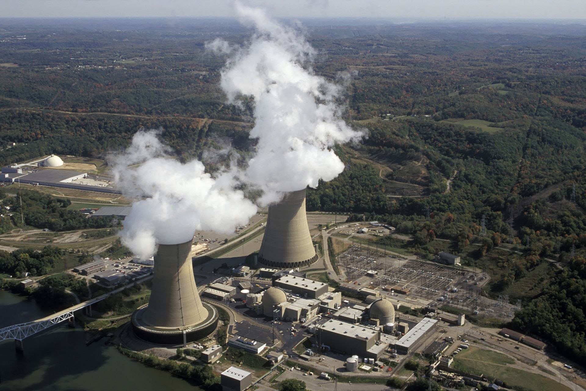 Проблемы ядерной энергии. АЭС Франции. Атомные электростанции Франции. Nuclear Power Plant. Атомная электростанция АЭС США.